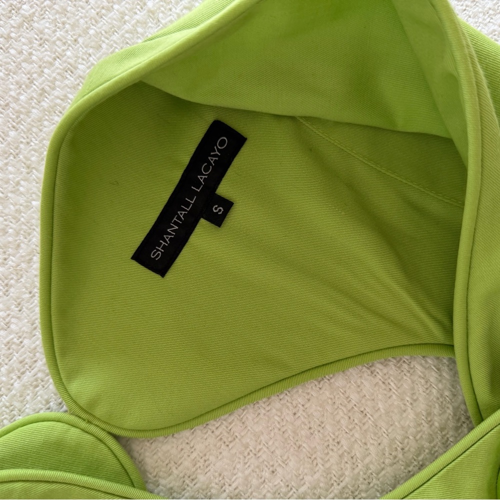 Shantall Lacayo IRREGULAR GREEN SLEEVELESS CROP TOP - Picture 2 of 5